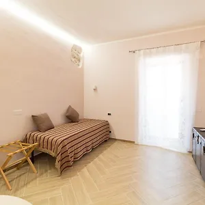 La Casa Nel Cortile Cefalù